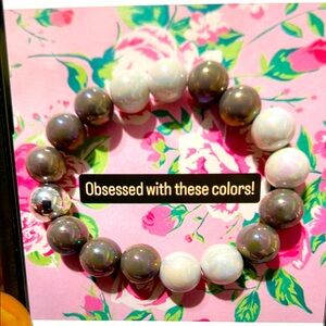 Elegant White and Gray Beaded Bracelet